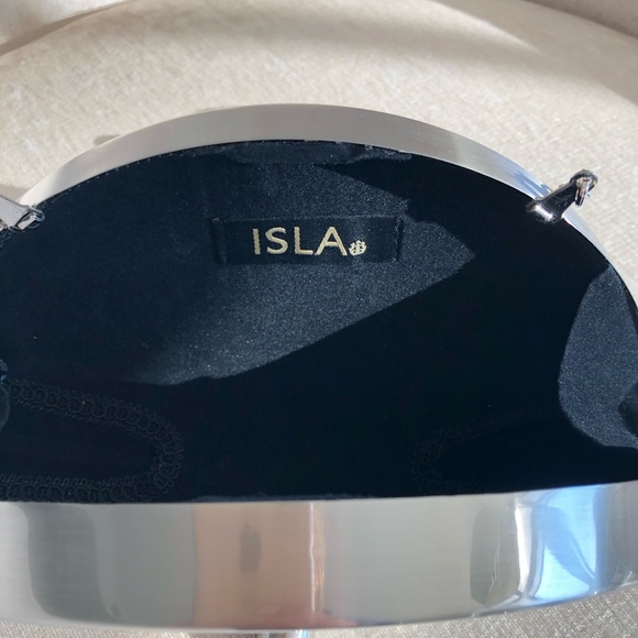 Isla Clutch - Picture 3 of 4